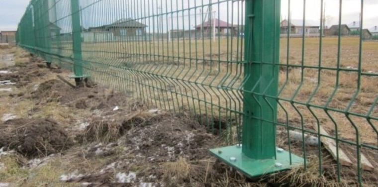 Купить сваи для ограждения от производителя в Березниках от 1396 руб: низкая цена, быстрая установка