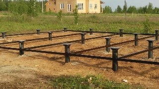 Установка и монтаж - винтовые сваи в Березниках для свайного фундамента дома. Цена от 2068 руб - видео закручивание